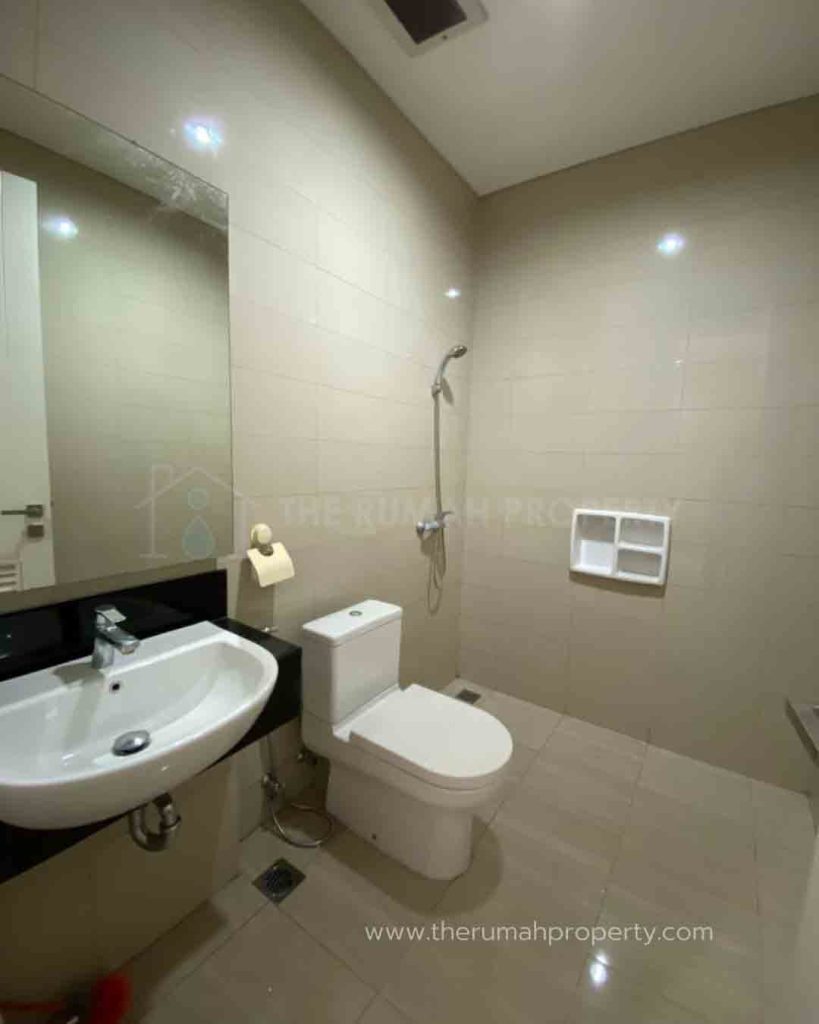 Rumah-3-Lantai-Perumahan-Cluster-Sherwood-Kelapa-Gading-Jakarta-Utara-16