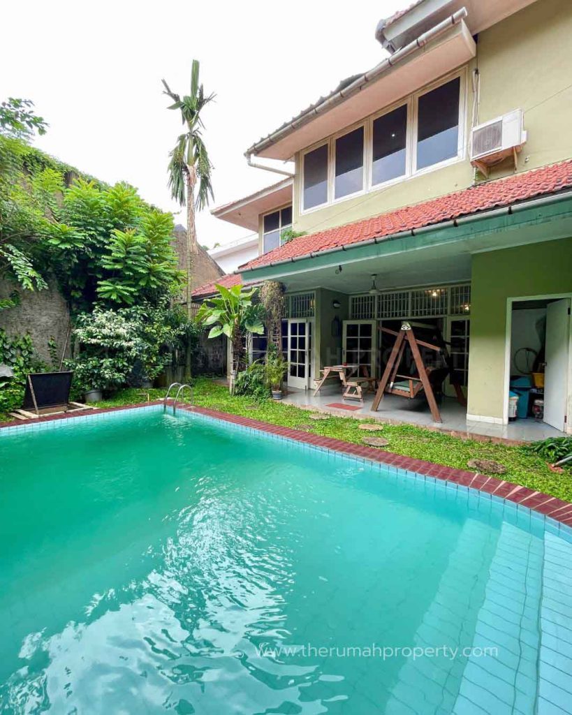 Rumah-Akses-Jalan-Lebar-Pondok-Labu-Cilandak-4-Kamar-Ada-Swimming-Pool-11
