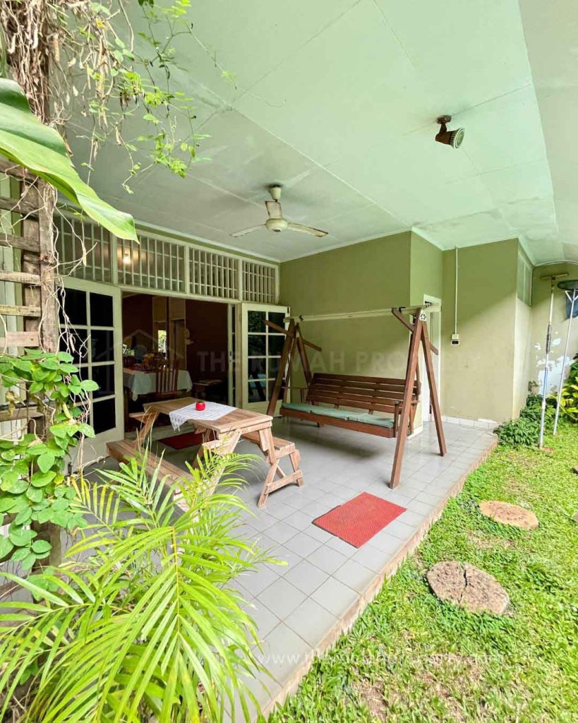 Rumah-Akses-Jalan-Lebar-Pondok-Labu-Cilandak-4-Kamar-Ada-Swimming-Pool-12