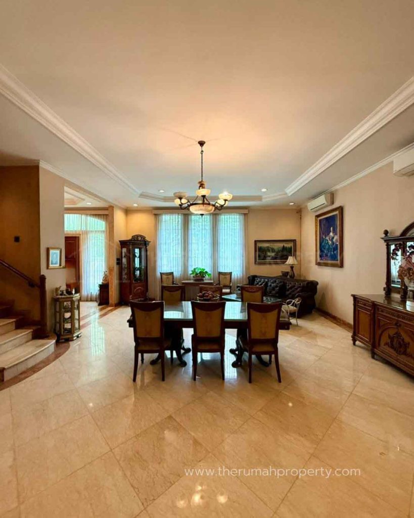 Rumah-Area-Komersil-Cocok-Untuk-tempat-Usaha-Posisi-Hook-2-Unit-Rumah-Gandeng-6