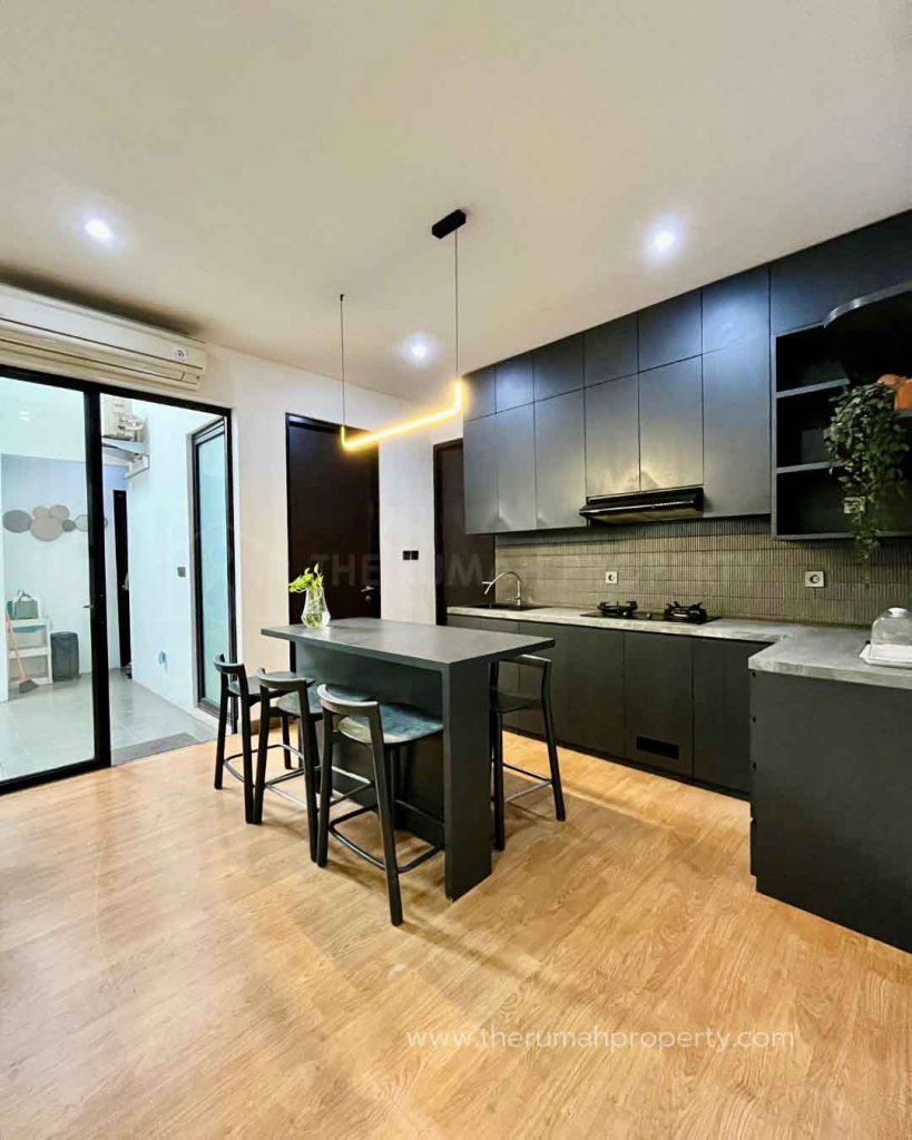 Rumah-Bagus-dan-Rapi-Jagakarsa-Jaksel-Unit-Semi-Furnished-Dalam-Cluster-5