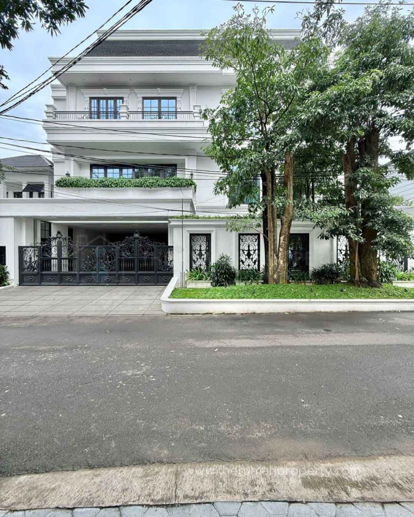 Rumah-Baru-3-Lantai-Lokasi-Premium-Dharmawangsa-Kebayoran-baru-Jakarta-Selatan-1