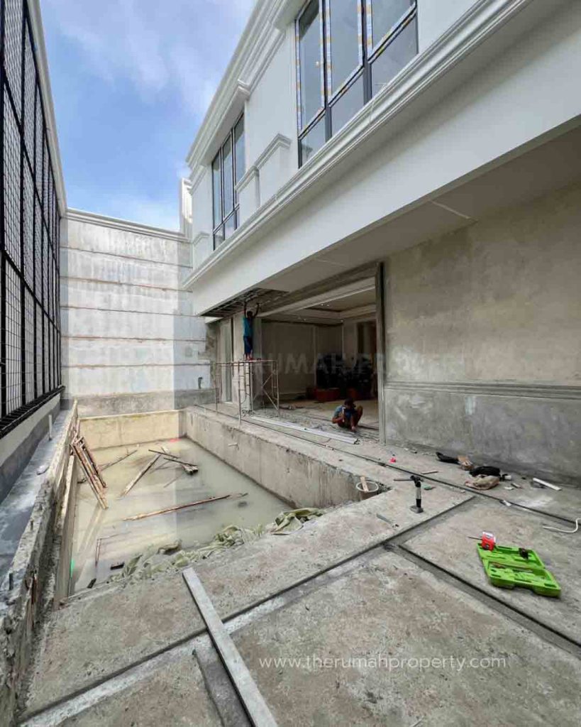 Rumah-Baru-3-Lantai-Private-Pool-Kebayoran-Baru-Semi-Furnished-Private-Pool-AC-Central-Daikin-2