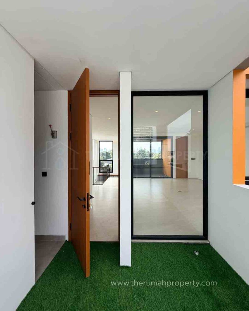 Rumah-Baru-4-Lantai-Kemang-Desain-Modern-Fasilitas-Kolam-Renang-dan-Lift-Pribadi-24