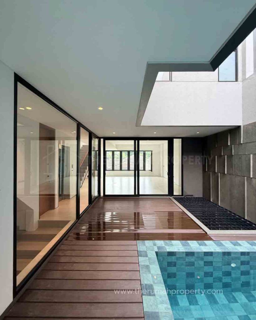 Rumah-Baru-4-Lantai-Kemang-Desain-Modern-Fasilitas-Kolam-Renang-dan-Lift-Pribadi-8