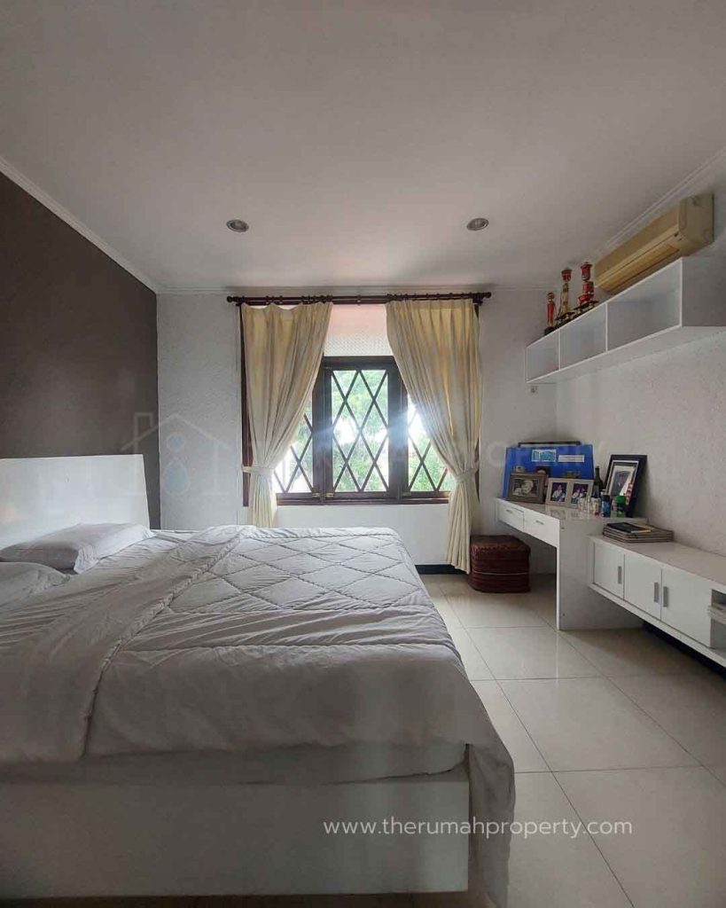 Rumah-Baru-Gaya-Skandinavian-Jagakarsa-2-Lantai-3-Kamar-Dalam-Townhouse-10