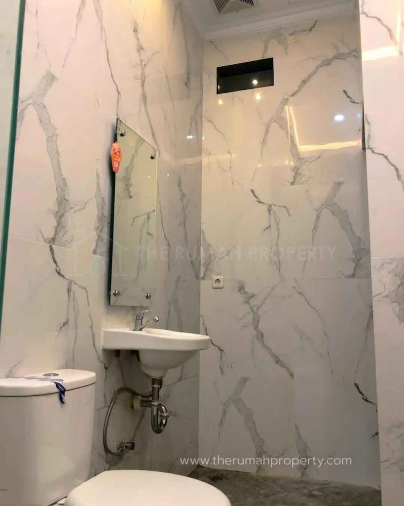 Rumah-Baru-Gaya-Skandinavian-Jagakarsa-2-Lantai-3-Kamar-Dalam-Townhouse-9
