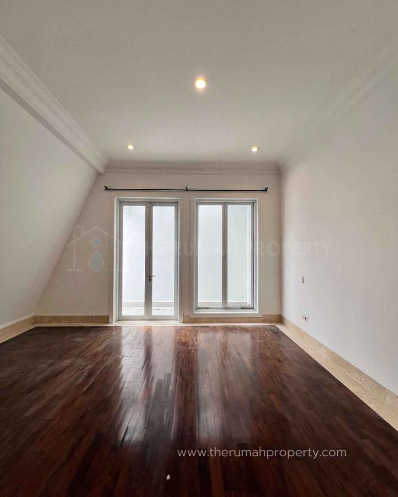 Rumah-Baru-Modern-Klasik-Private-Pool-3-Lantai-Akses-Jalan-Lebar-9