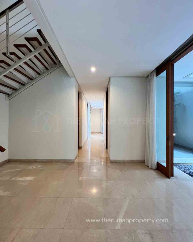 Rumah-Cantik-2-Lantai-Dengan-Kolam-Renang-Pribadi-5-Kamar-di-Kemang-15