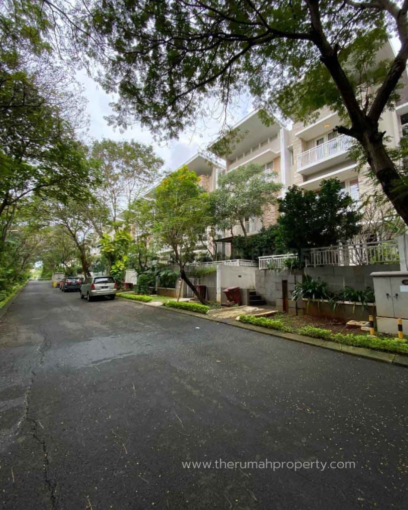 Rumah-Cluster-Exclusive-di-Kelapa-Gading-Jakarta-Utara-3-Lantai-Plus-Basement-2