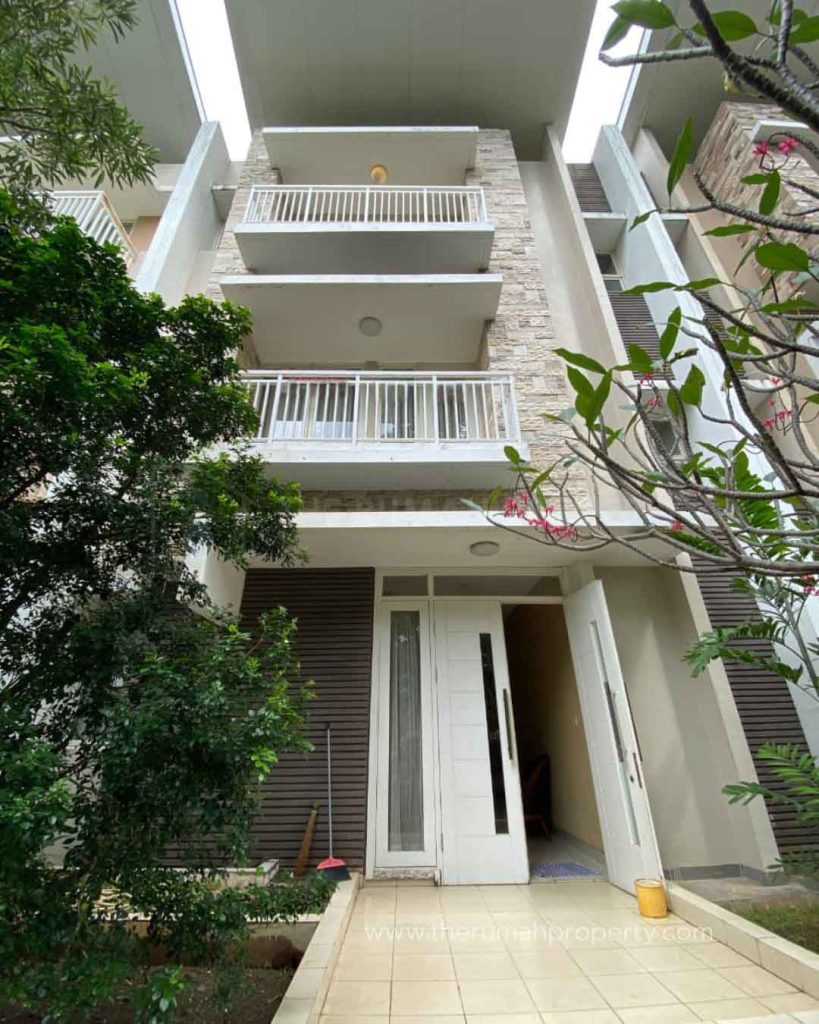 Rumah-Cluster-Exclusive-di-Kelapa-Gading-Jakarta-Utara-3-Lantai-Plus-Basement-3