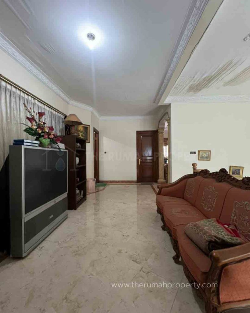 Rumah-Dalam-Komplek-Gandaria-Utara-Kebayoran-Baru-Lantai-Marmer-8