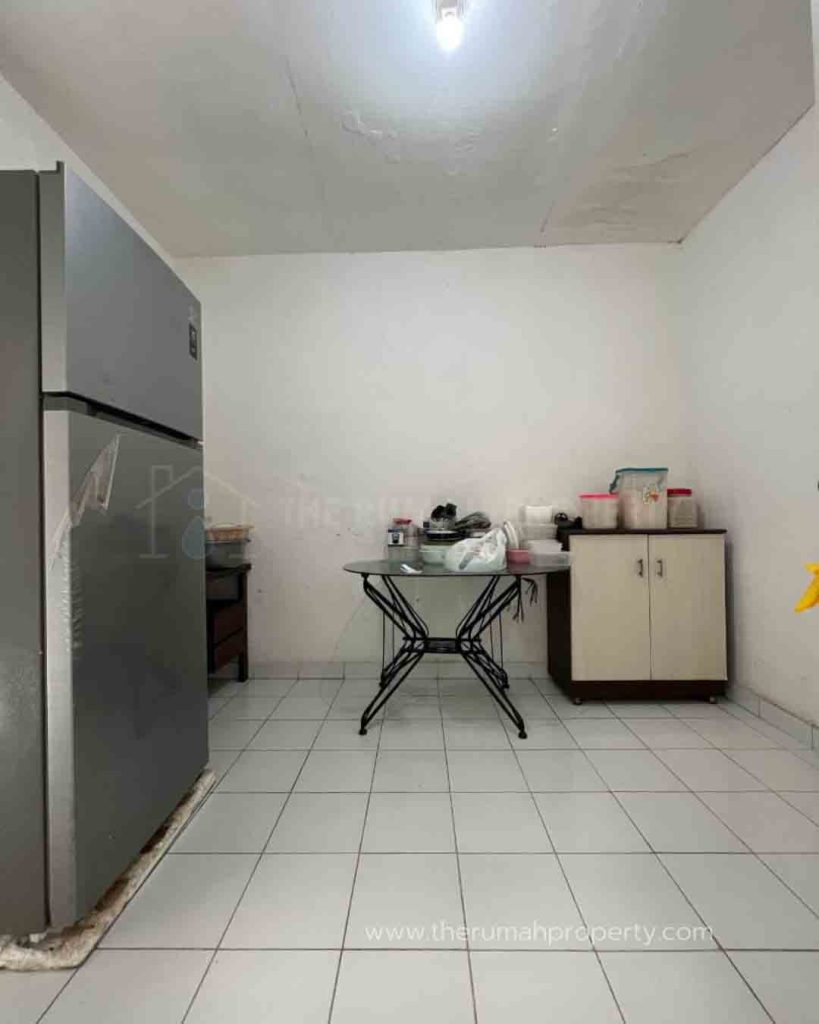 Rumah-Dalam-Komplek-Kebayoran-Baru-Akses-Jalan-Lebar-Lingkungan-Rindang-6