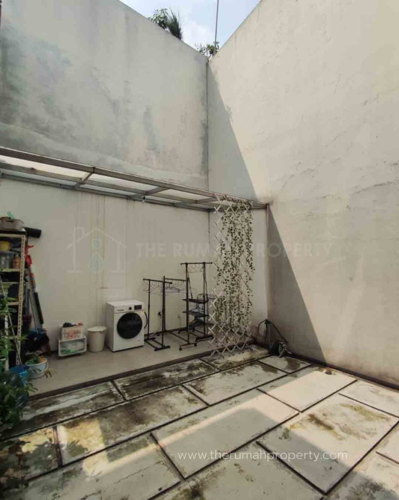 Rumah-Dalam-Komplek-Mampang-Prapatan-Security-24-Jam-2-Lantai-Hadap-Barat-6