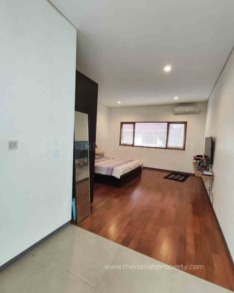 Rumah-Dalam-Komplek-Mampang-Prapatan-Security-24-Jam-2-Lantai-Hadap-Barat-9