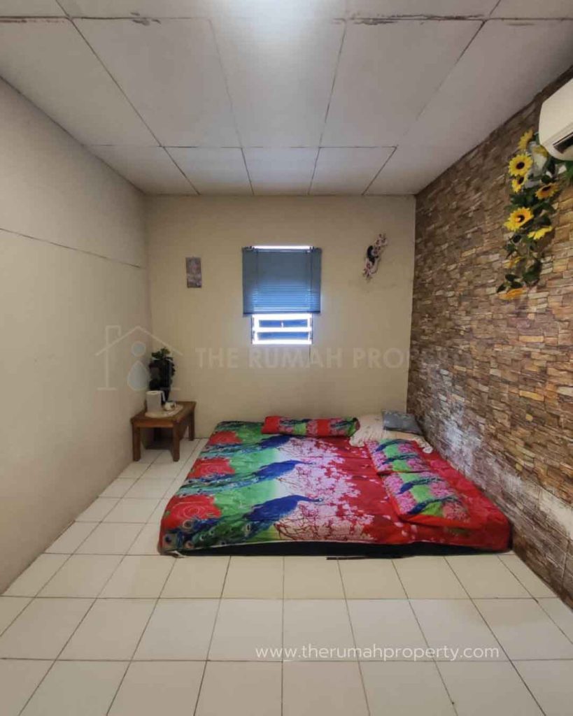 Rumah-Dalam-Komplek-Perumahan-Kavling-DKI-Pondok-Kelapa-1-Lantai-3-Kamar-10