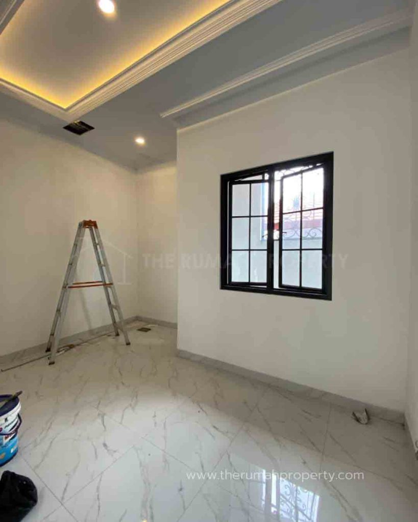 Rumah-Dalam-Mini-Cluster-Cipedak-Jagakarsa-Hanya-6-Unit-Didalamnya-7