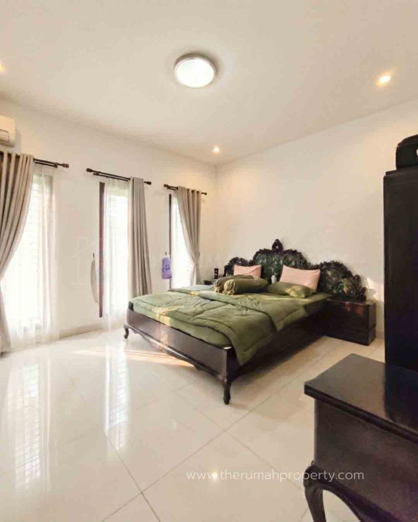 Rumah-Dijual-Bintaro-Sektor-1-Jakarta-Selatan-Dalam-Komplek-Ada-Kolam-Ikan-dan-Halaman-10