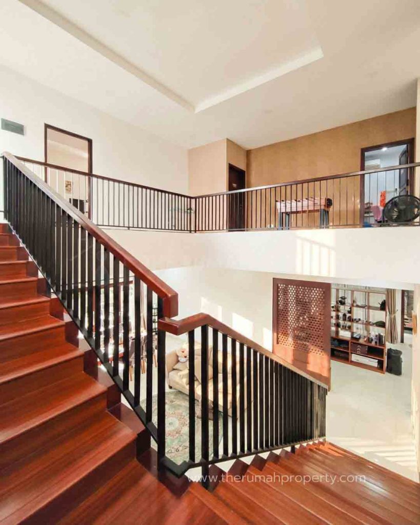 Rumah-Dijual-Bintaro-Sektor-1-Jakarta-Selatan-Dalam-Komplek-Ada-Kolam-Ikan-dan-Halaman-5