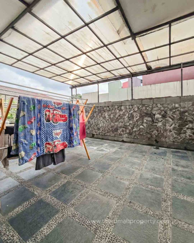 Rumah-Dijual-Bintaro-Sektor-1-Jakarta-Selatan-Dalam-Komplek-Ada-Kolam-Ikan-dan-Halaman-7