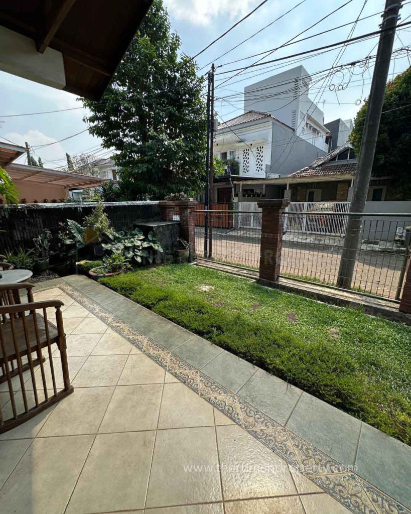 Rumah-Dijual-Dalam-Komplek-Lebak-Lestari-Lebak-Bulus-Jaksel-Tanah-225-Meter-2