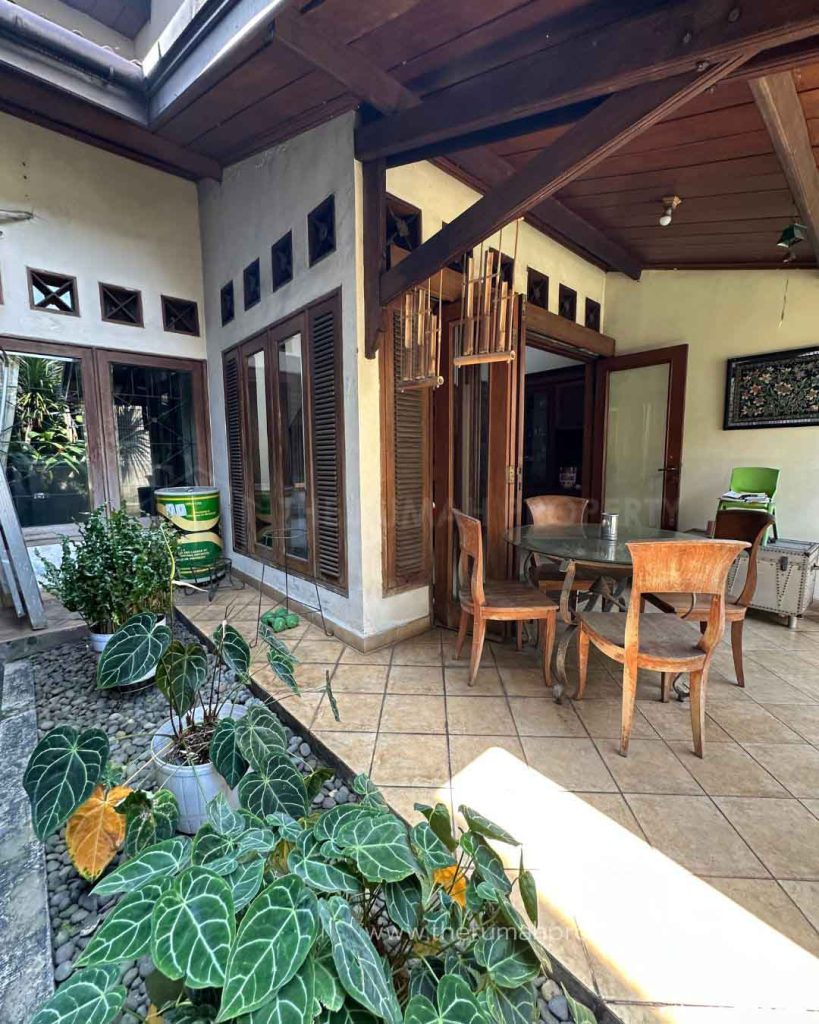 Rumah-Dijual-Dalam-Komplek-Lebak-Lestari-Lebak-Bulus-Jaksel-Tanah-225-Meter-3