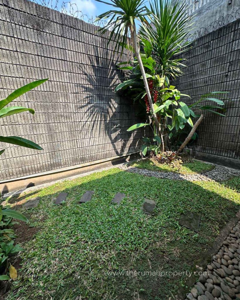 Rumah-Dijual-Dalam-Komplek-Lebak-Lestari-Lebak-Bulus-Jaksel-Tanah-225-Meter-5
