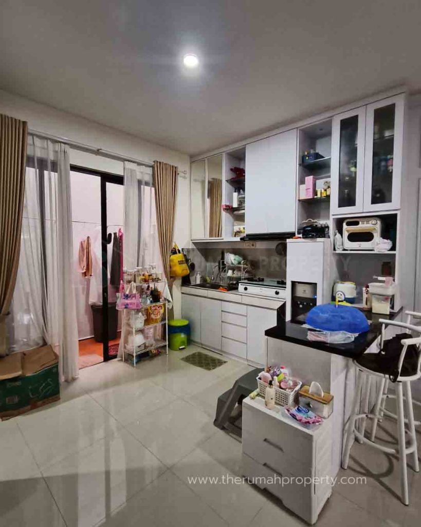 Rumah-Dijual-Dalam-Perumahan-Cluster-Serpong-Park-Lokasi-Depan-Taman-Komplek-4