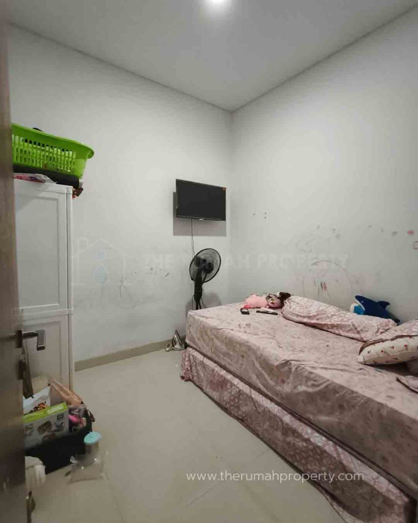 Rumah-Dijual-Dalam-Perumahan-Cluster-Serpong-Park-Lokasi-Depan-Taman-Komplek-6