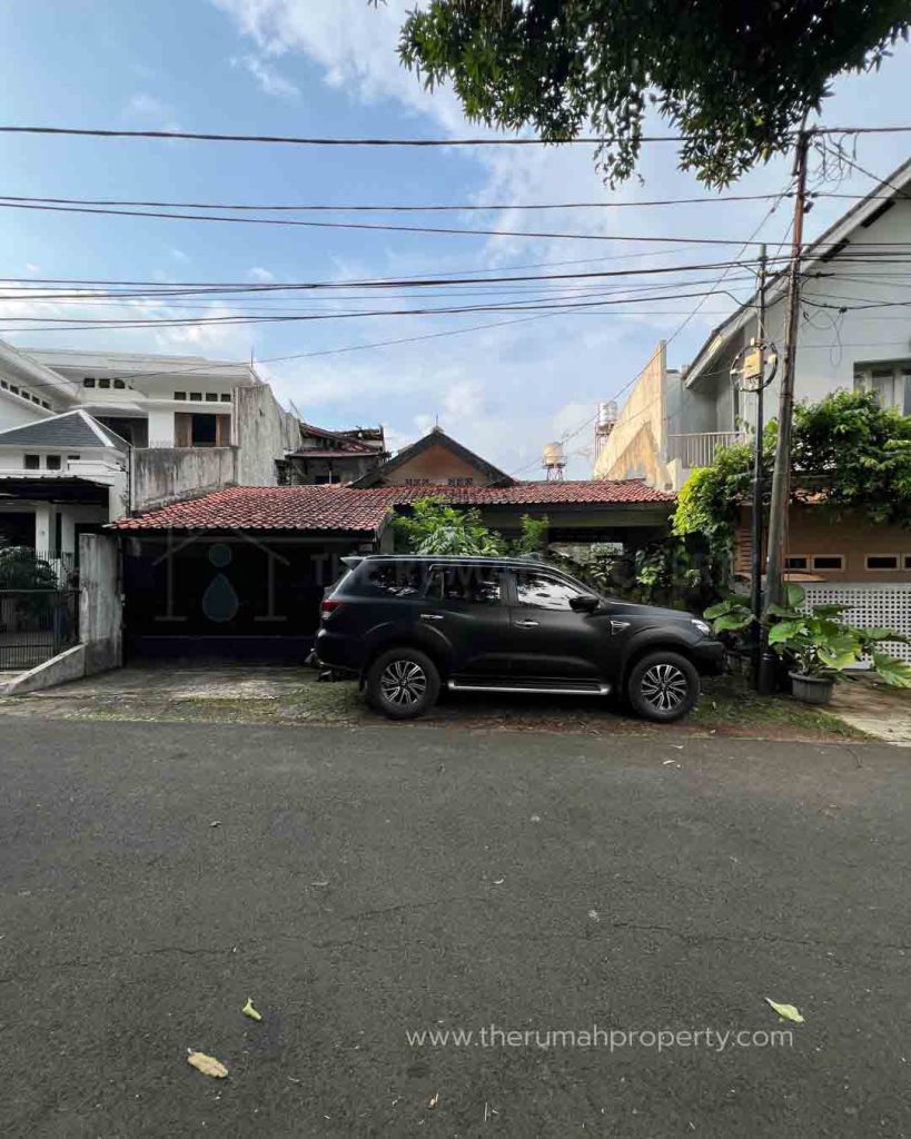 Rumah-Dijual-Hitung-Tanah-Dalam-Komplek-Depan-taman-di-Kebayoran-Baru-3