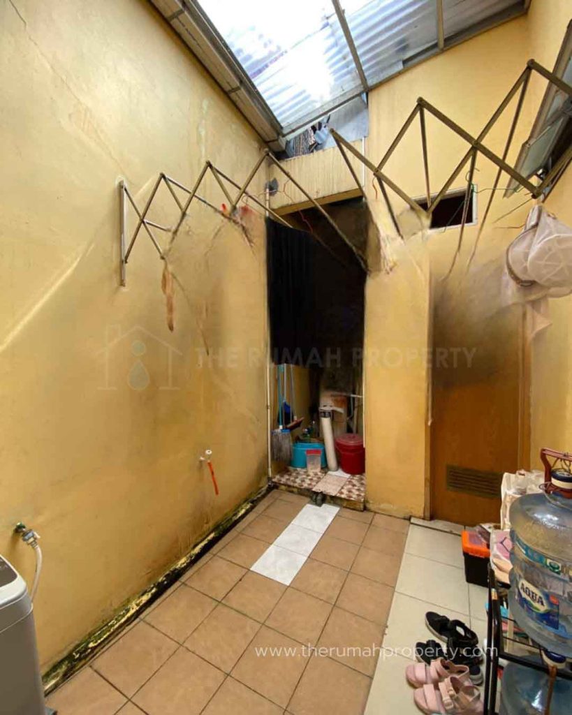 Rumah-Dijual-di-Area-Jalan-Sadar-Jagakarsa-Akses-Mudah-ke-Pintu-Tol-Brigif-7
