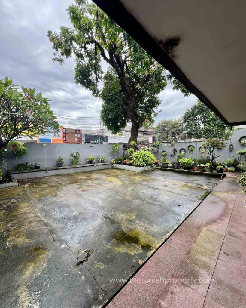 Rumah-Dijual-di-Area-Tebet-Jakarta-Selatan-Cocok-Untuk-Hunian-ataupun-Tempat-Usaha-dan-Kantor-6