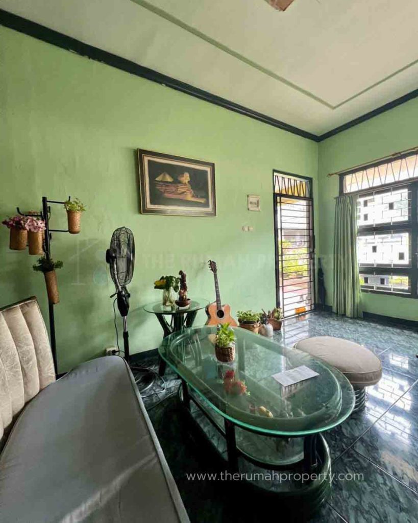 Rumah-Dijual-di-Area-Tebet-Jakarta-Selatan-Cocok-Untuk-Hunian-ataupun-Tempat-Usaha-dan-Kantor-7