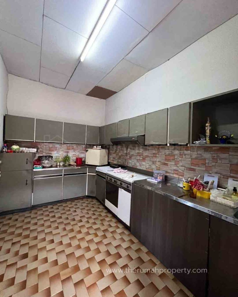 Rumah-Dijual-di-Area-Tebet-Jakarta-Selatan-Cocok-Untuk-Hunian-ataupun-Tempat-Usaha-dan-Kantor-9