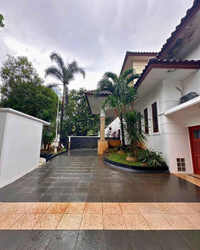 Rumah-Dijual-di-Brawijaya-Kebayoran-Baru-Jaksel-LT-494-Meter-2