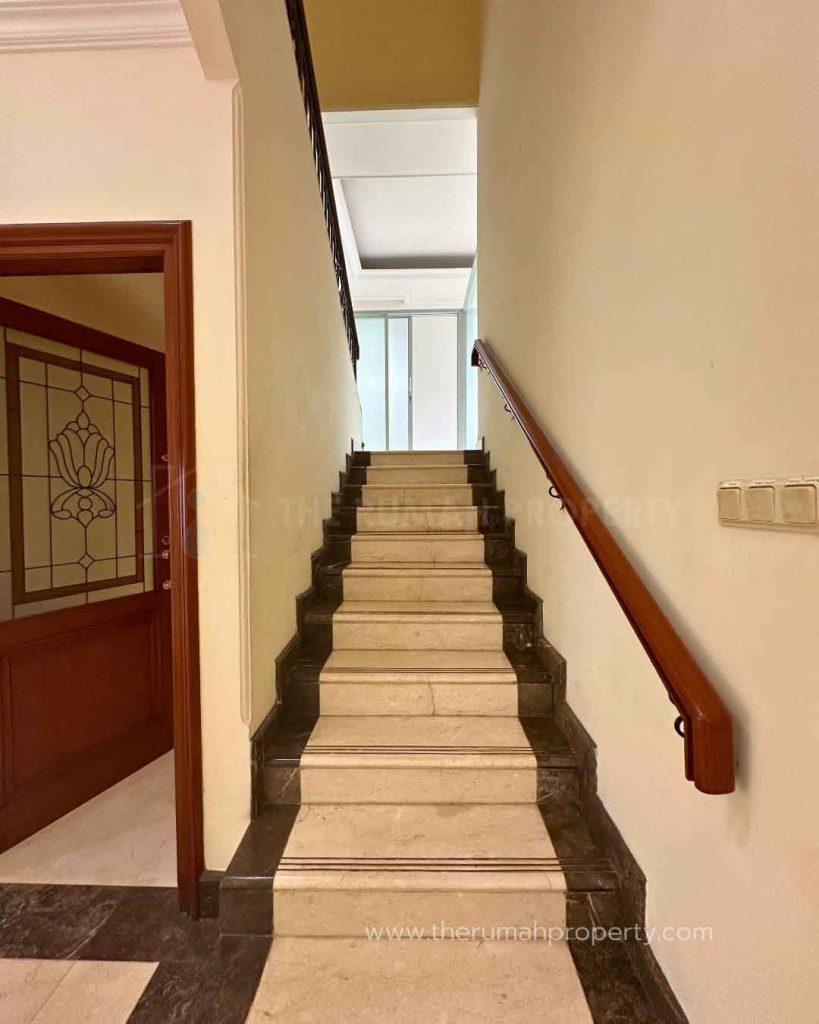 Rumah-Dijual-di-Brawijaya-Kebayoran-Baru-Jaksel-LT-494-Meter-9