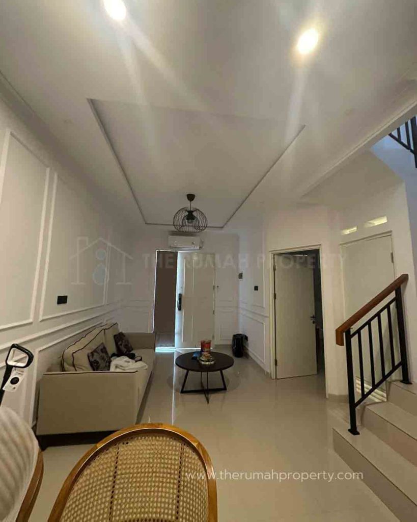 Rumah-Dijual-di-Grand-Wisata-Cluster-Monte-Torena-2-Lantai-Hadap-Utara-3
