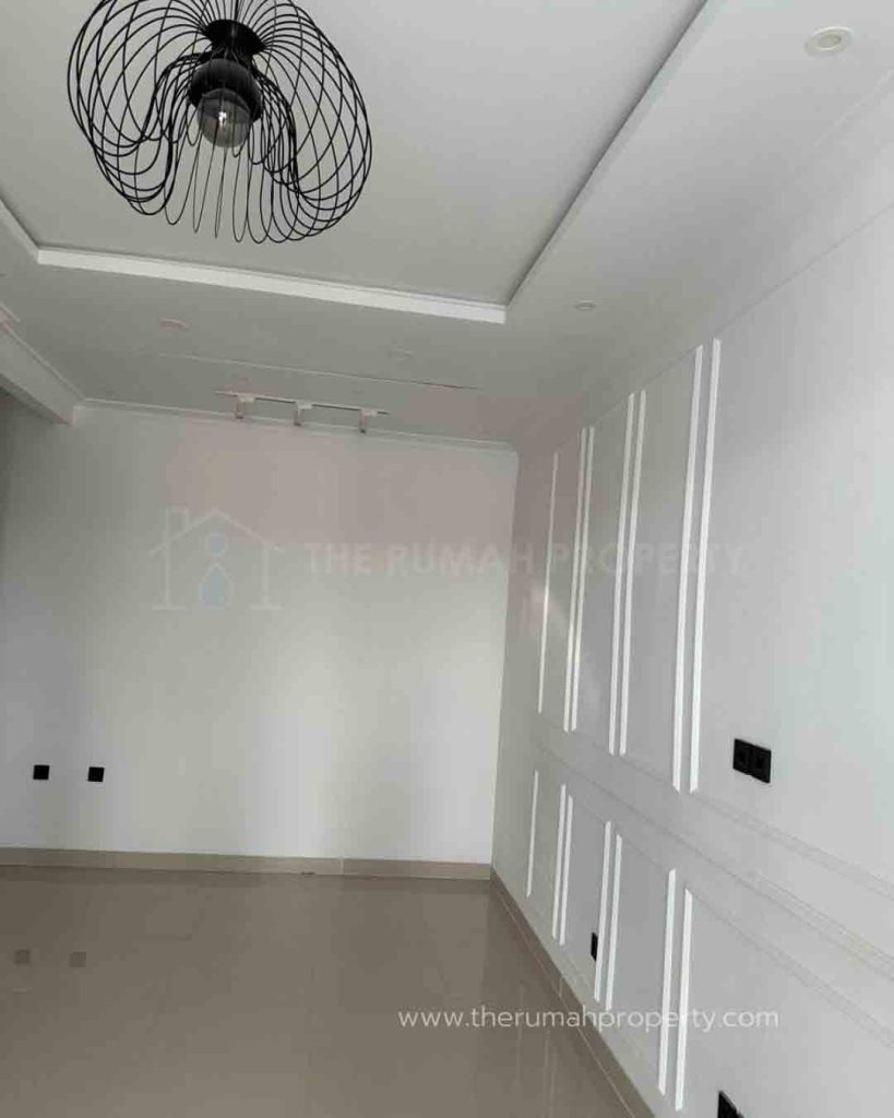 Rumah-Dijual-di-Grand-Wisata-Cluster-Monte-Torena-2-Lantai-Hadap-Utara-8