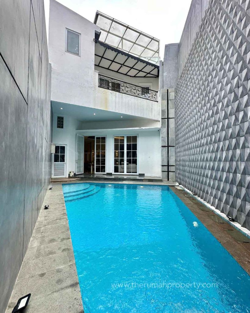Rumah-Dijual-di-Menteng-Area-Ring-1-Unit-Mewah-Klasik-Modern-Lengkap-dengan-Furnished-2