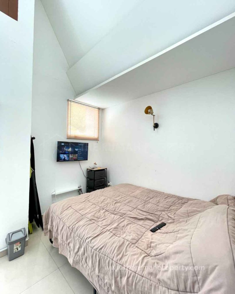 Rumah-Dijual-di-Trevista-Rempoa-Tangsel-Unit-Bagus-Posisi-Hook-10