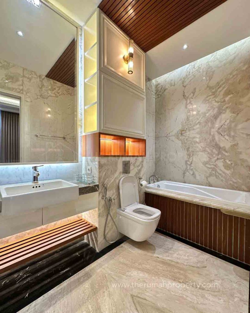 Rumah-Full-Furnished-Desain-Modern-Klasik-Unit-Fasilitas-Lift-Pribadi-Kolam-Renang-dan-AC-Central-10