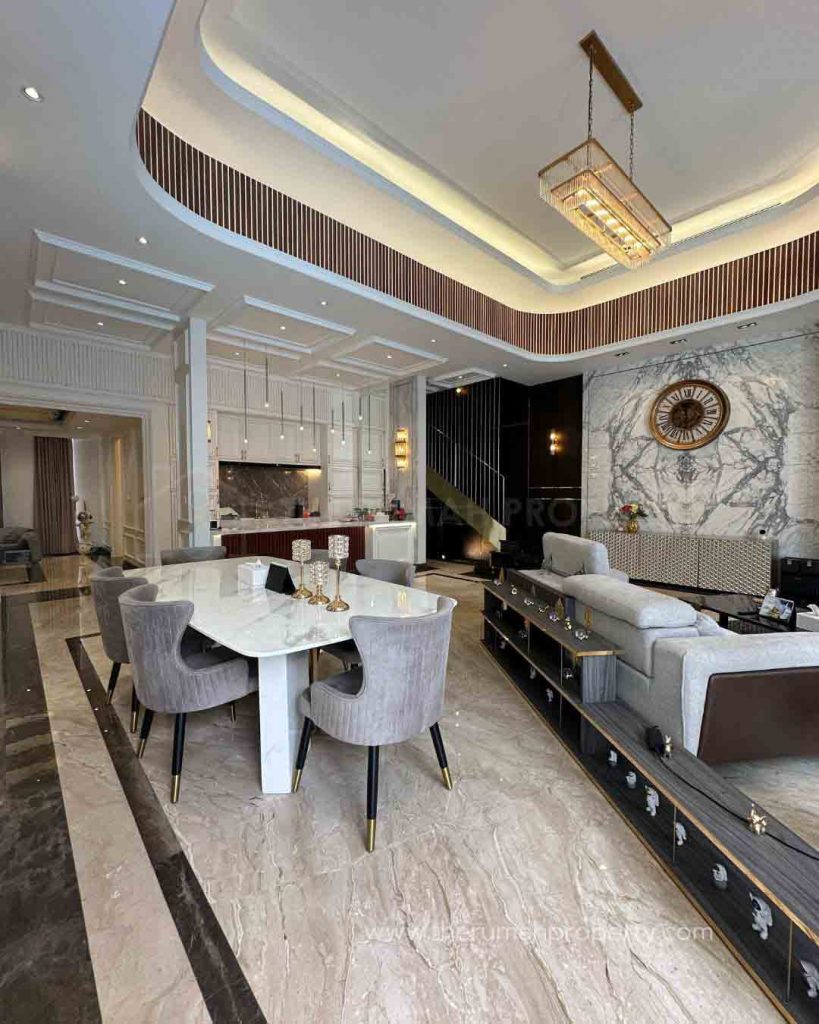 Rumah-Full-Furnished-Desain-Modern-Klasik-Unit-Fasilitas-Lift-Pribadi-Kolam-Renang-dan-AC-Central-4