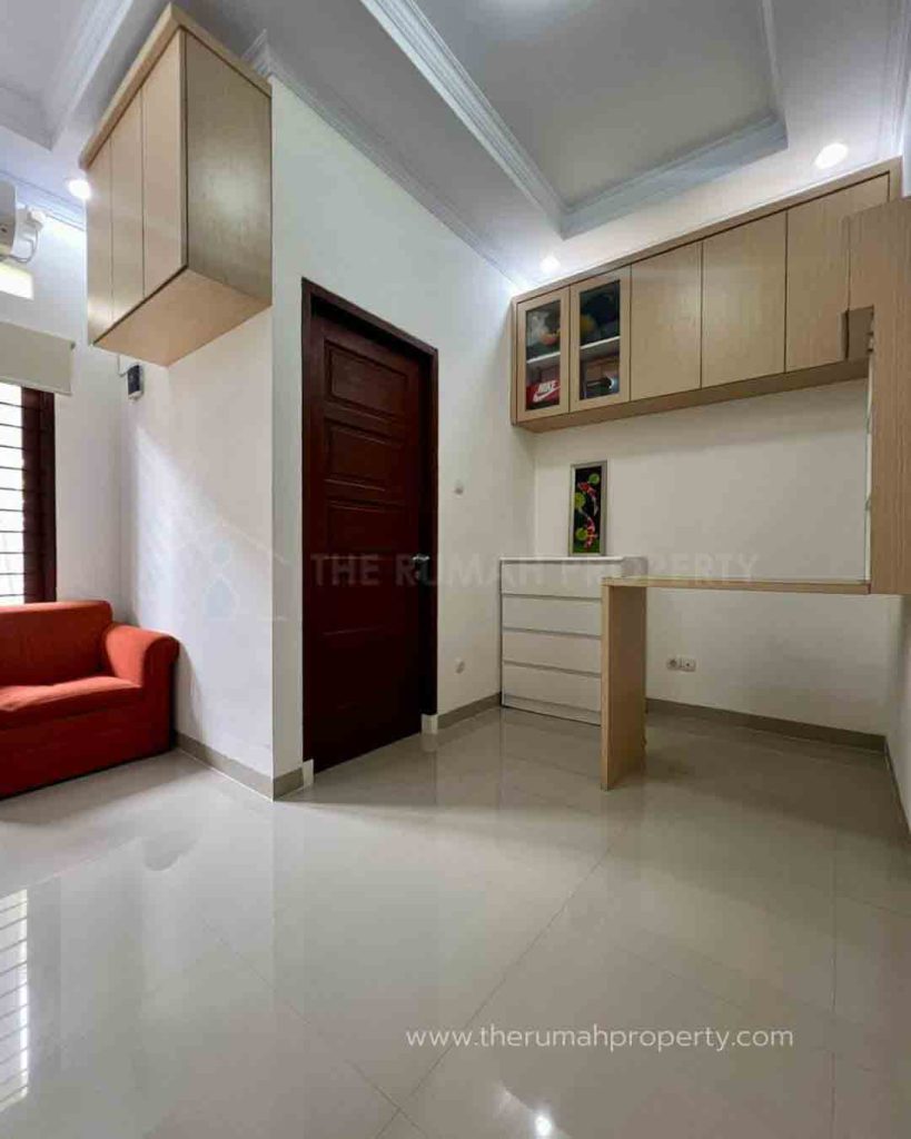 Rumah-Harga-Murah-Dalam-Townhouse-di-Warung-Sila-Jagakarsa-2-Kamar-2