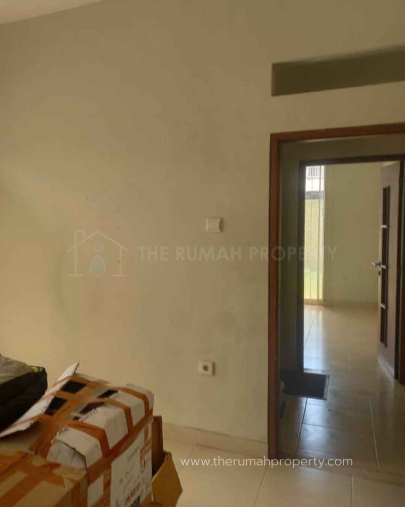 Rumah-Hitung-Tanah-Cipete-Jaksel-Posisi-Hook-Cocok-Untuk-Rumah-kost-Kantor-atau-Bangun-Rumah-Pribadi-10