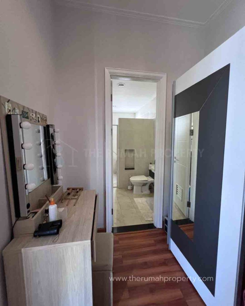Rumah-Hook-Fully-Furnished-Perumahan-River-Valley-Residence-Lebak-Bulus-19