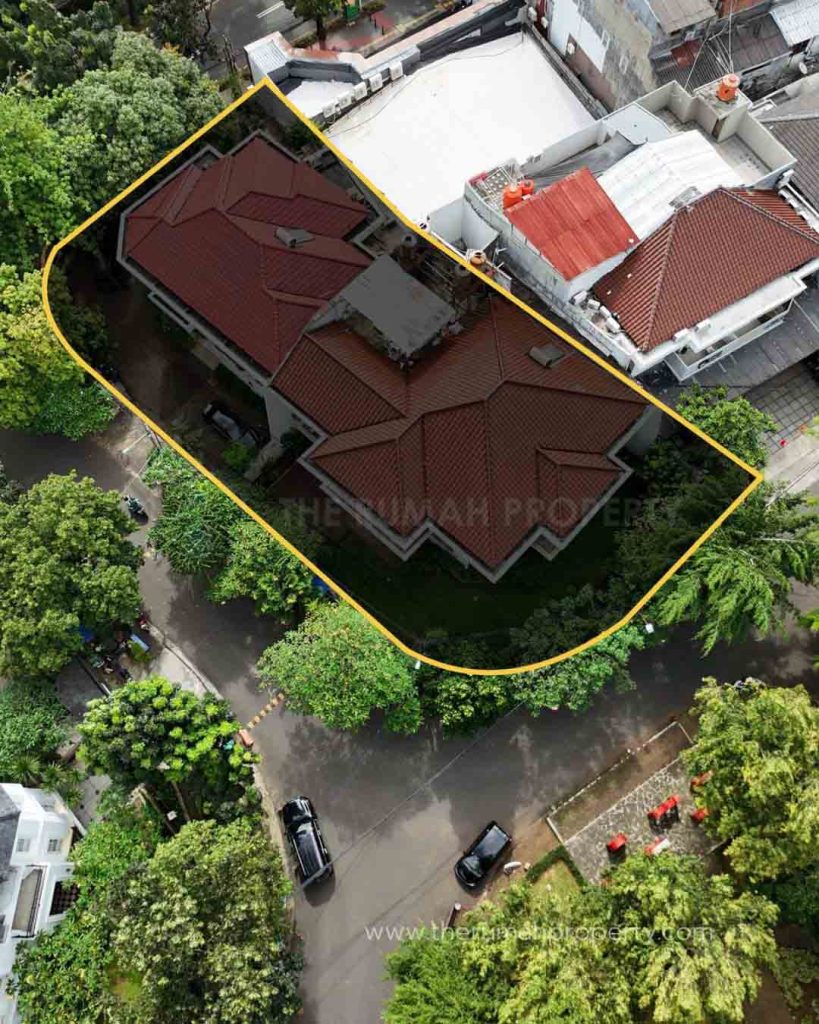 Rumah-Hook-Gandeng-2-Unit-Rumah-Kebayoran-Baru-Jaksel-Cocok-Untuk-Komersil-1
