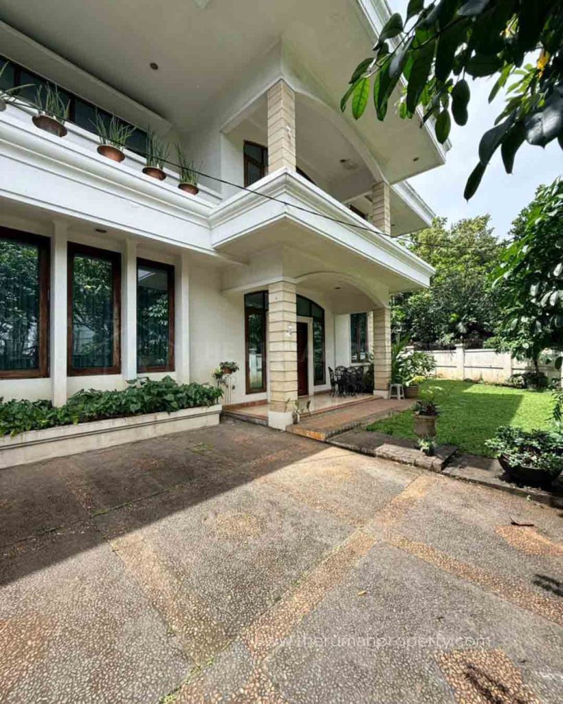 Rumah-Hook-Gandeng-2-Unit-Rumah-Kebayoran-Baru-Jaksel-Cocok-Untuk-Komersil-2