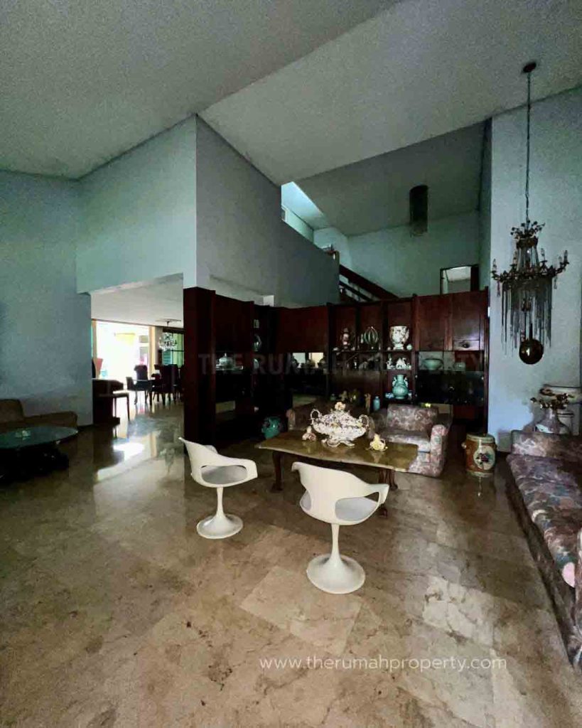 Rumah-Hook-Pinggir-Jalan-Utama-Kebayoran-Baru-Prime-Location-8