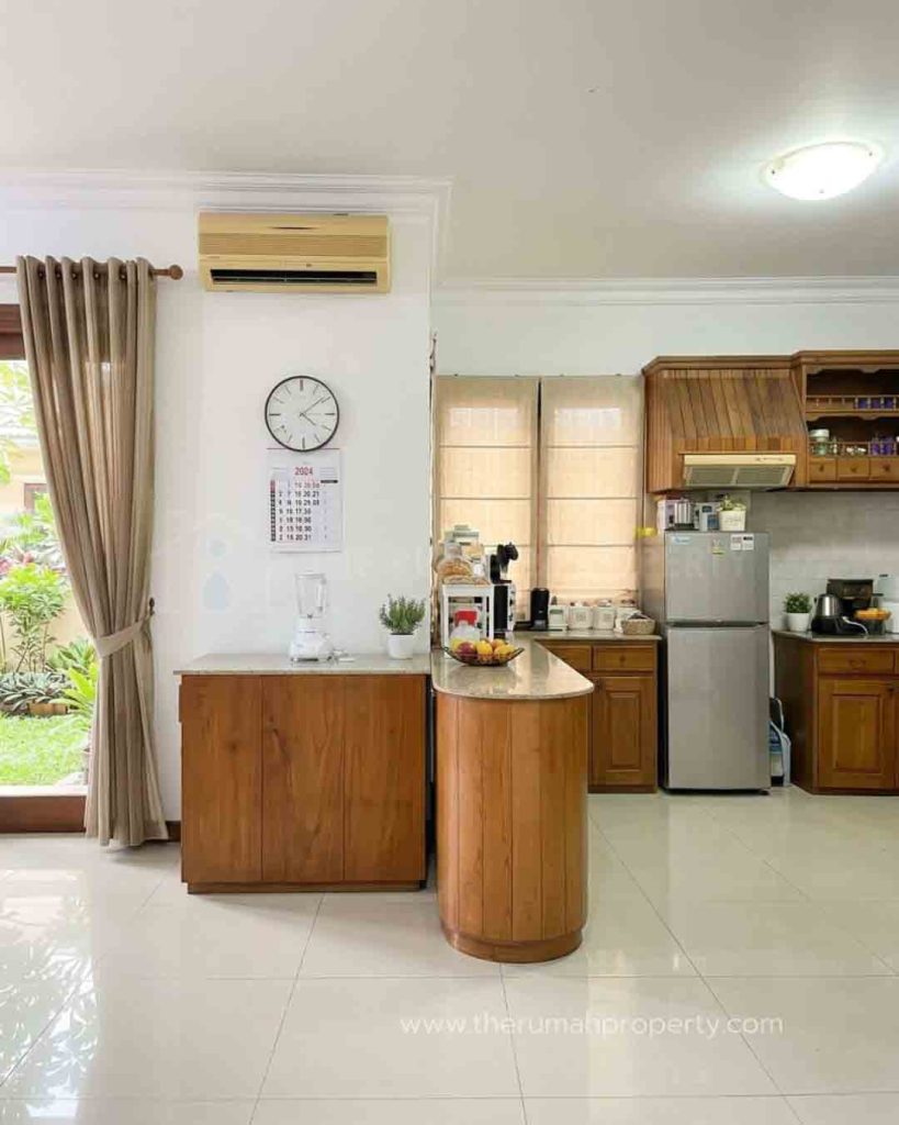 Rumah-Jalan-Lebar-Dalam-Komplek-di-Pesanggrahan-Jaksel-Dekat-ke-Pondok-Indah-8