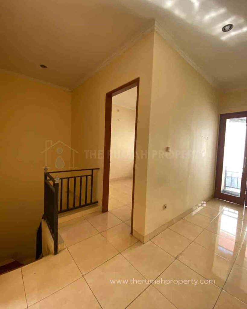 Rumah-Kalimalang-Duren-Sawit-Jaktim-Dalam-Komplek-One-Gate-System-dan-Jalan-Lebar-7